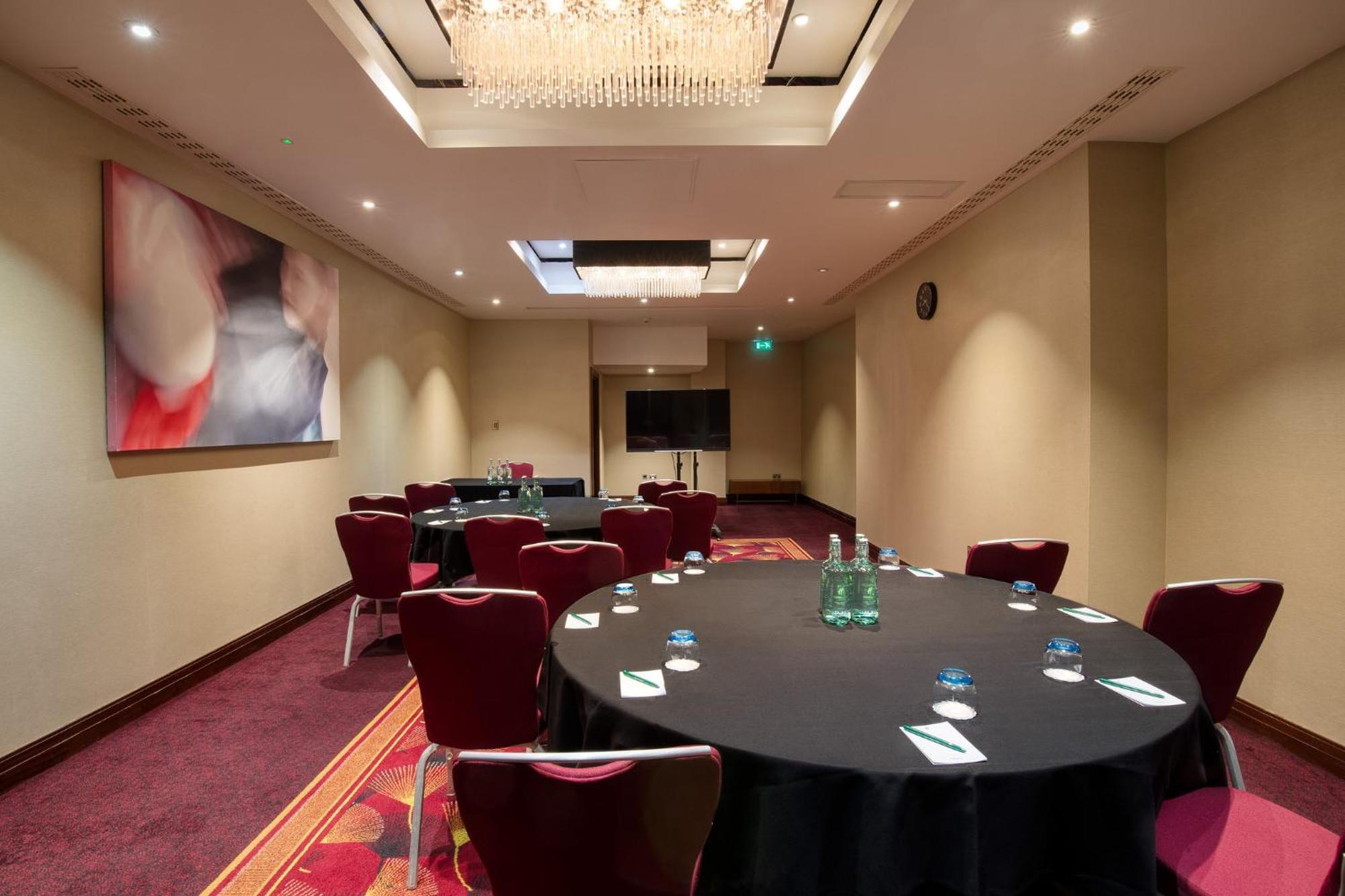 Holiday Inn London Kensington High St. By Ihg Esterno foto
